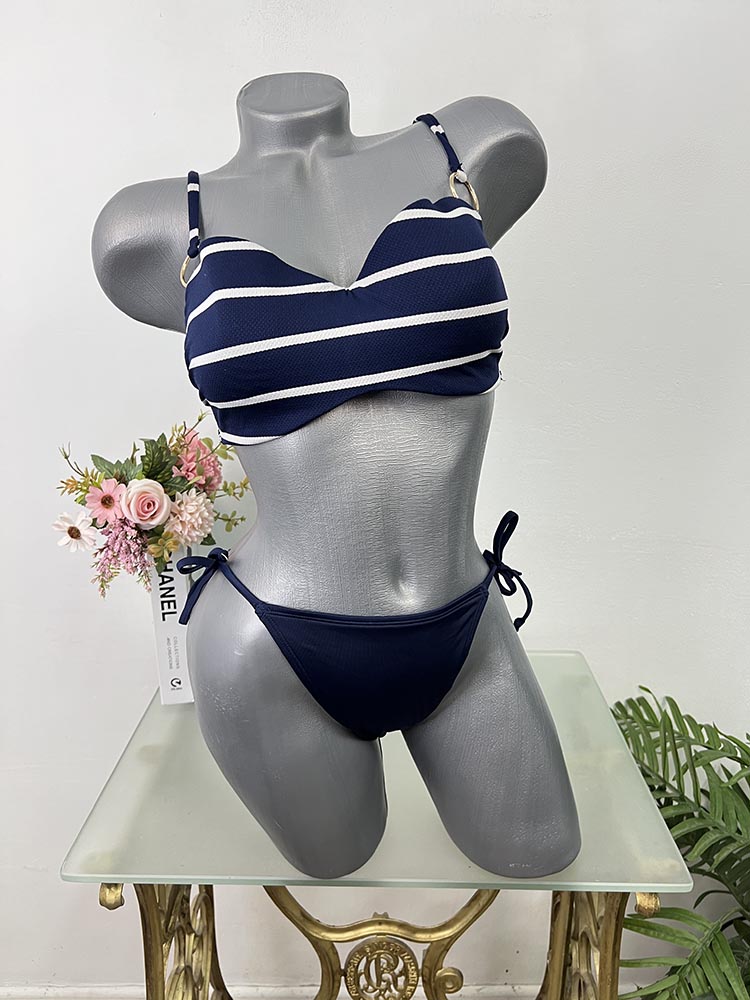 Costum de baie doua piese chilot S sutien cam m