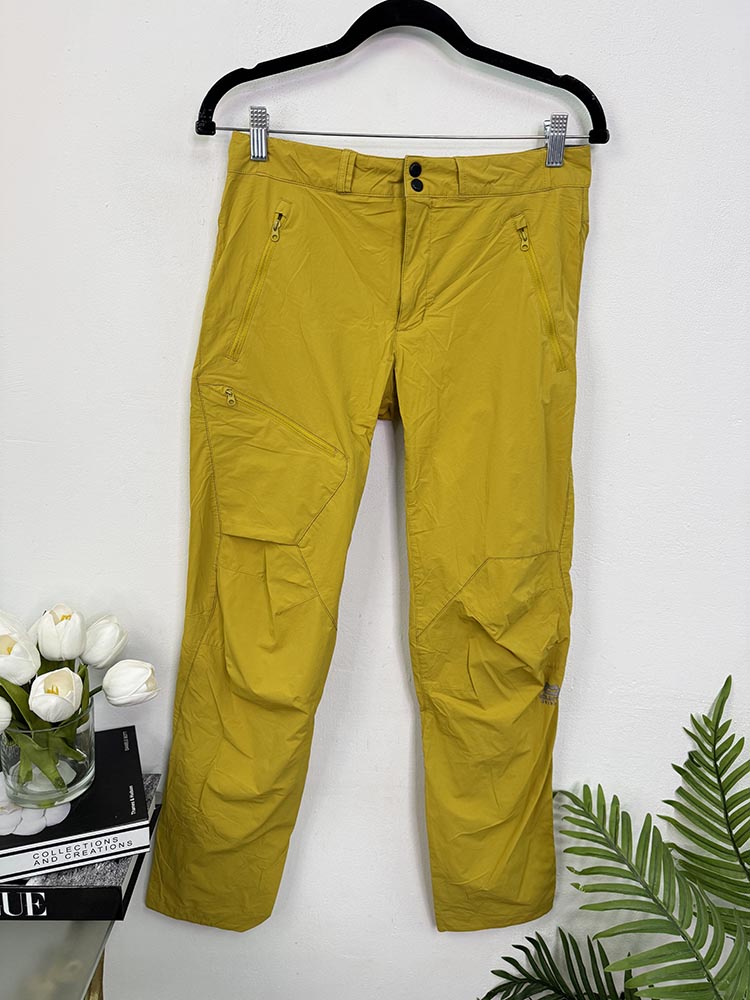 Pantaloni ideal pentru drumetii Mountain Equipment 28