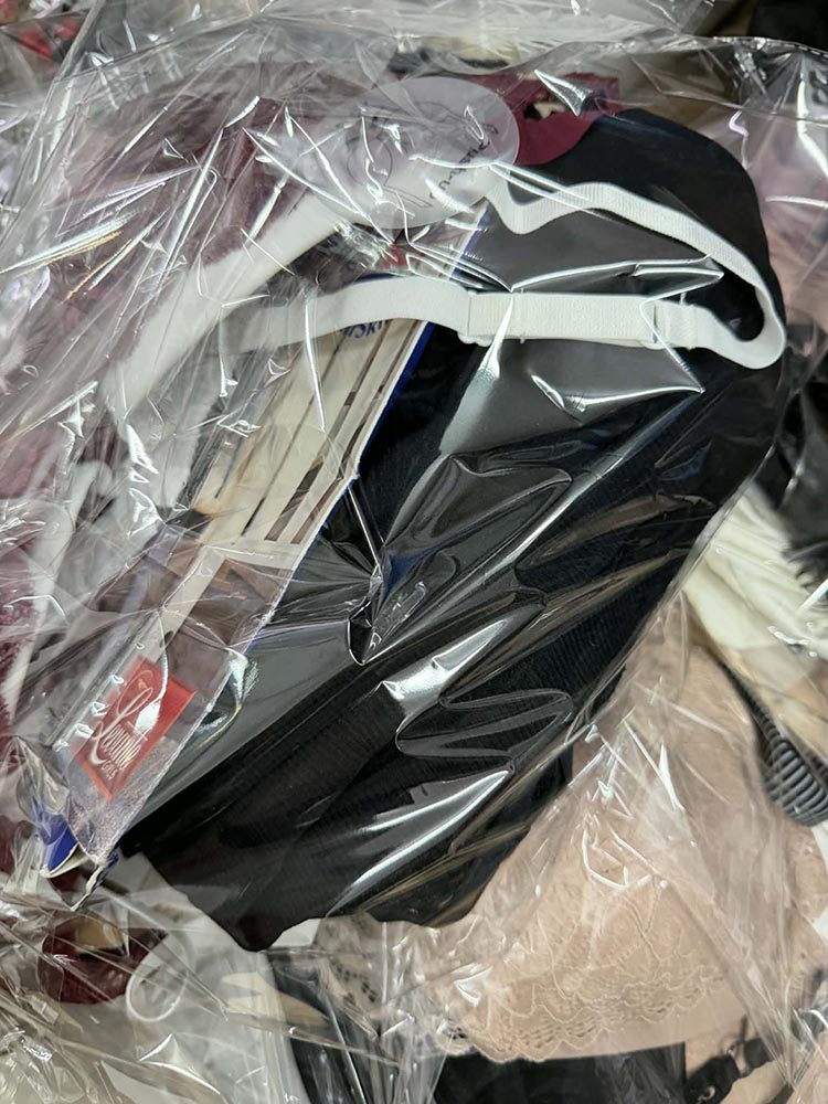 Set lenjerii intime bustiere diferite marimi - imagine 5