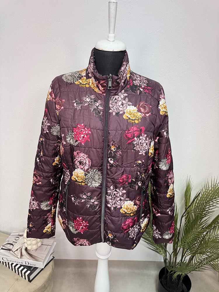 Geaca doua fete cam M