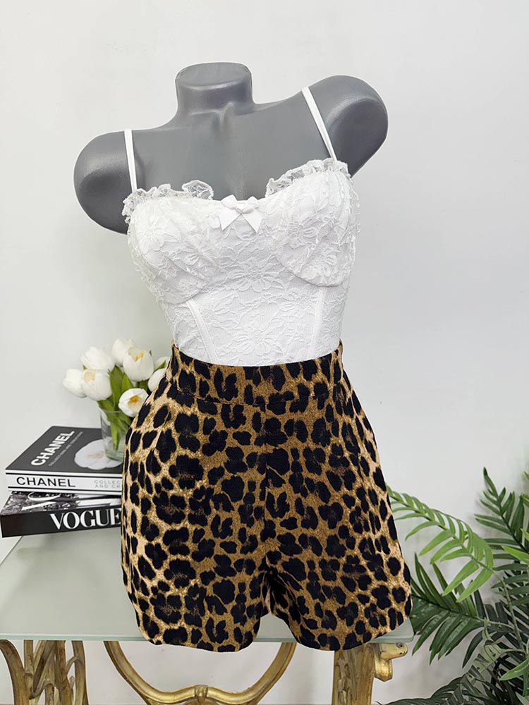 Pantaloni scurti Amisu 42