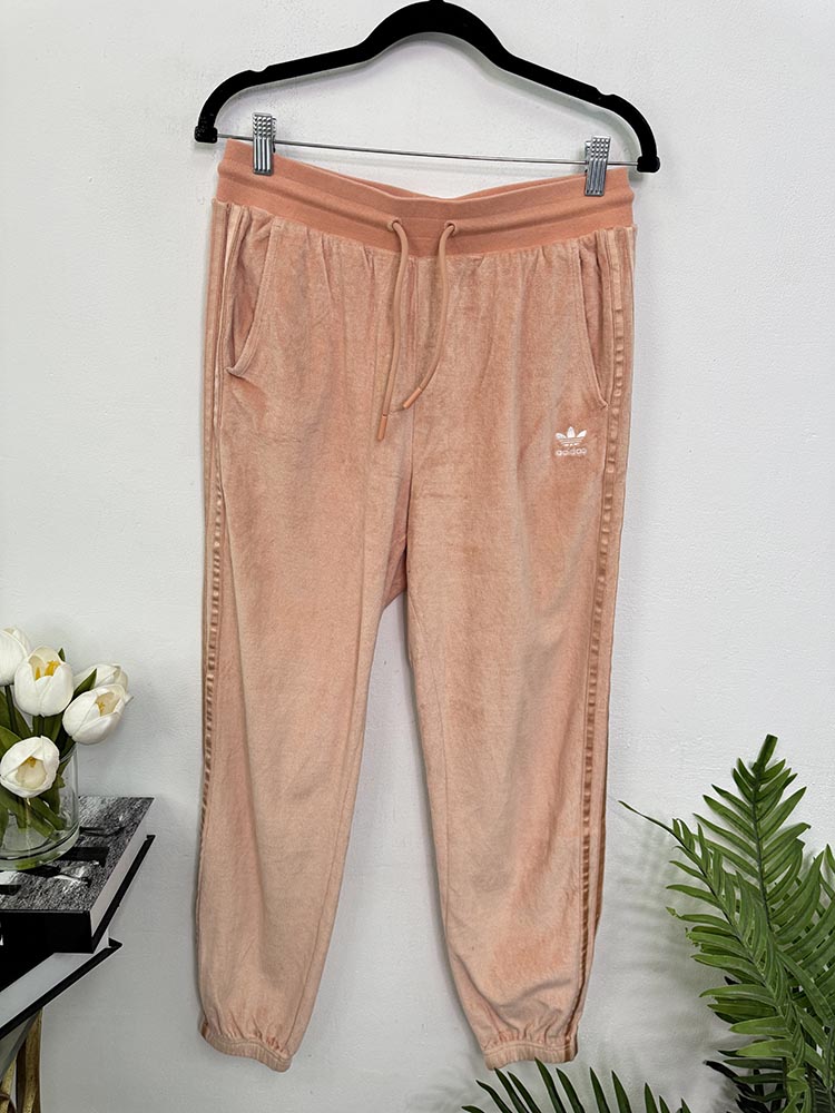 Pantaloni trening senzatie de catifea Adidas 40