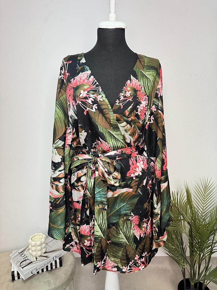 Rochie calitativa,deosebita Guess M