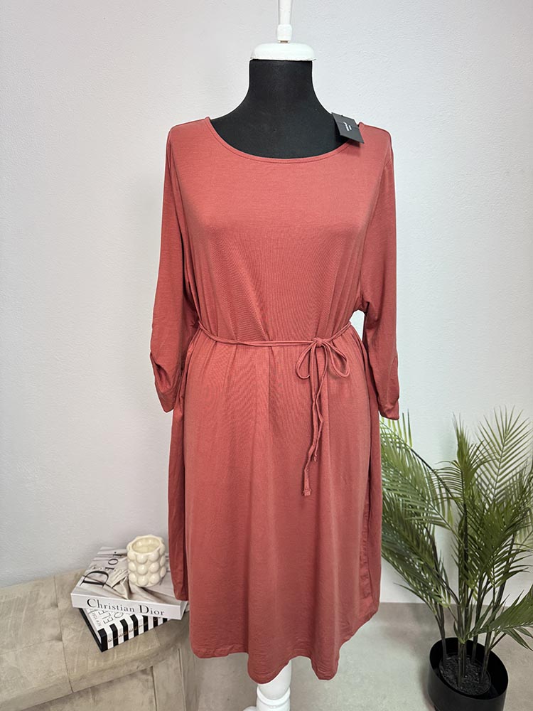 Rochie noua,calitativa Vero Moda curve 46-48 pret eticheta 40 euro