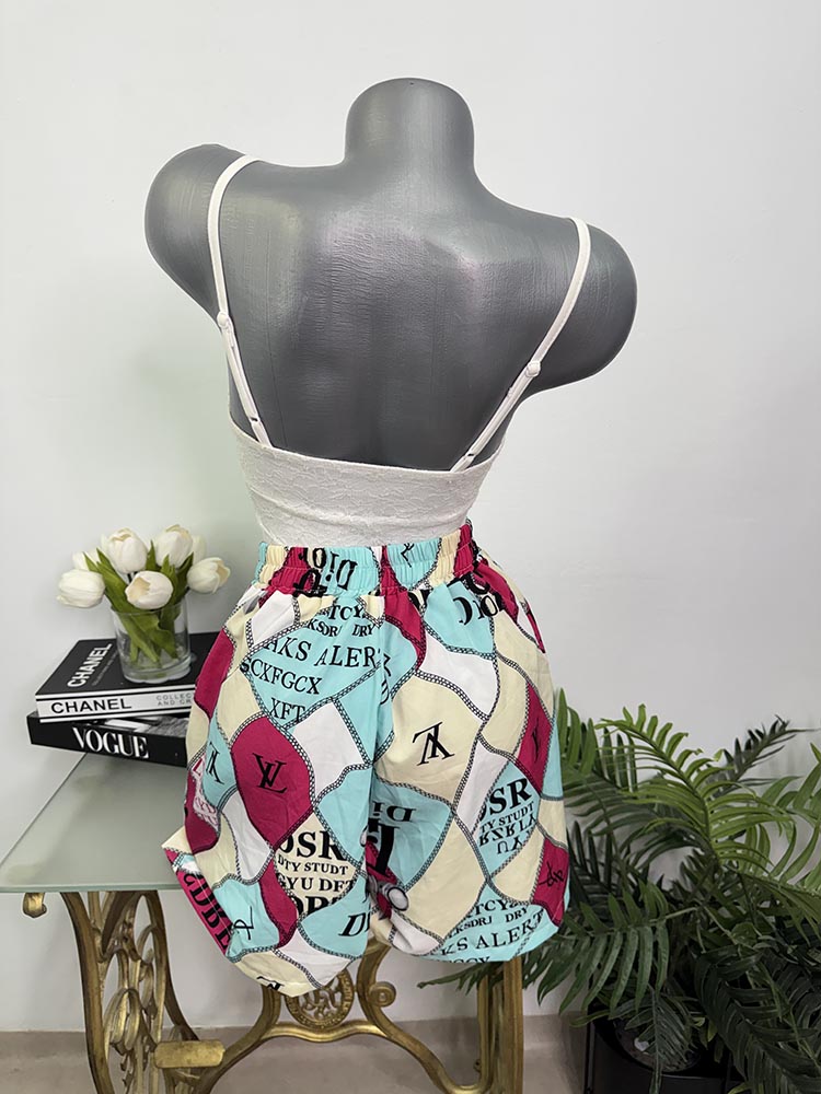 Pantaloni scurti lejeri cu buzunare cam s - imagine 2