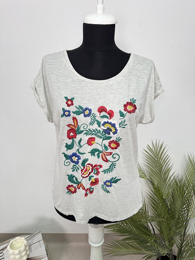 Tricou cu broderie C&A S