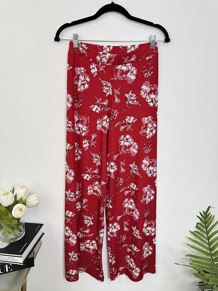 Pantaloni lejeri Trendyol S
