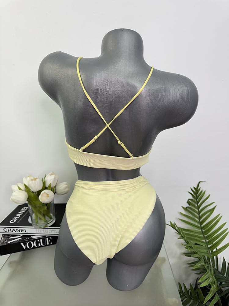 Costum de baie doua piese sutien cu burete cam S-M - imagine 2