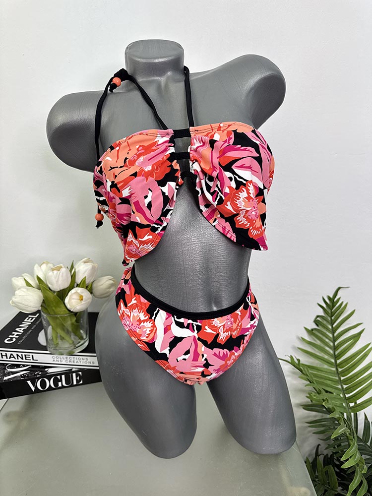 Costum de baie doua piese sutien fara burete cam M