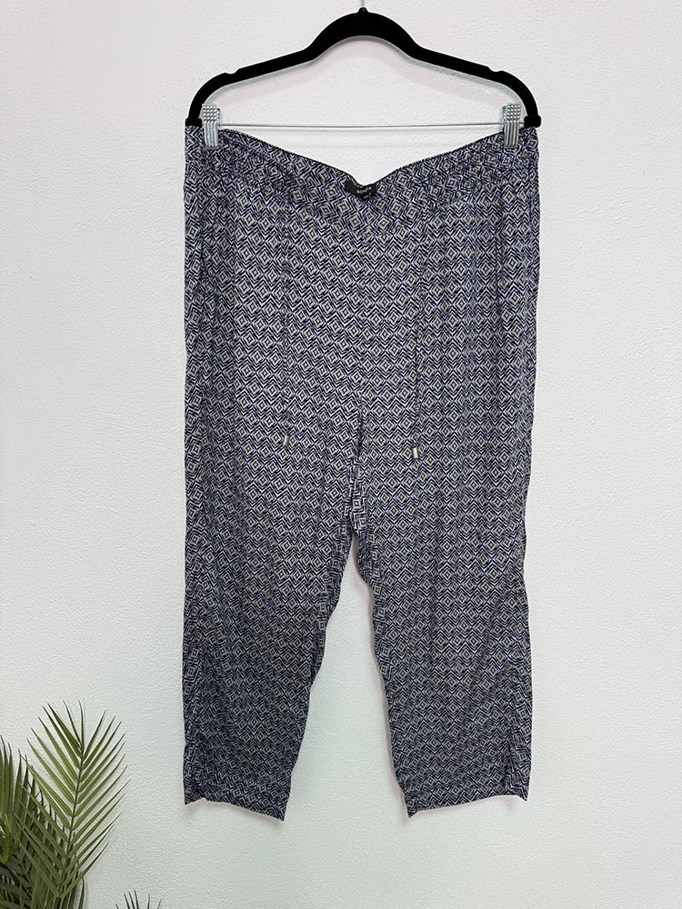 Pantaloni lejeri vascoza Bonita 46