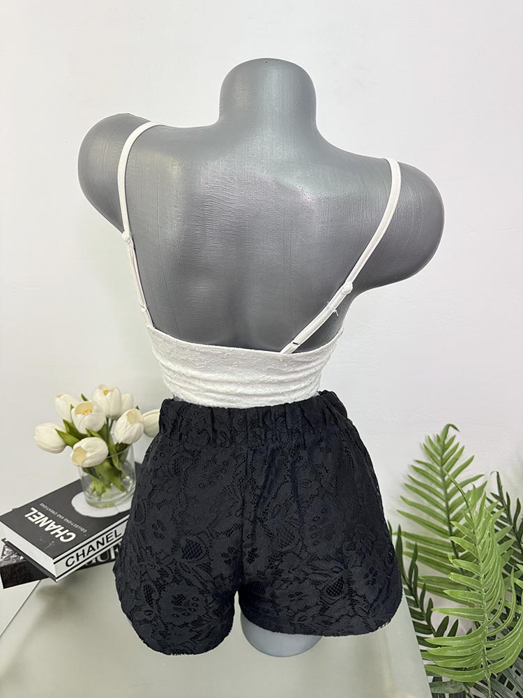 Pantaloni scurti dantela 38 - imagine 2