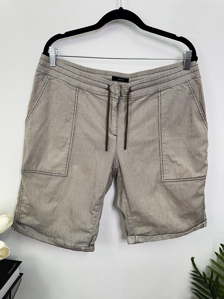 Pantaloni scurti Opus 42
