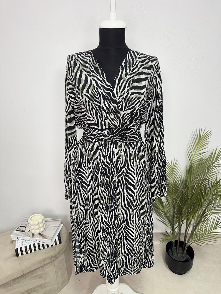 Rochie calitativa vascoza Zone 44-46