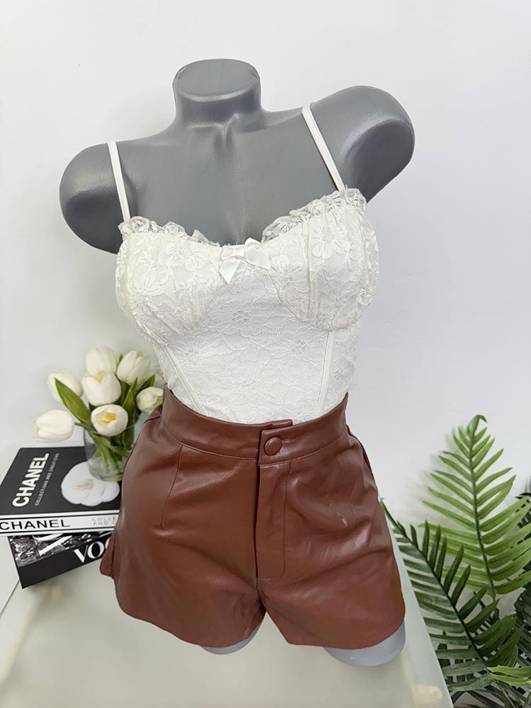 Pantaloni scurti imitatie piele Shein M