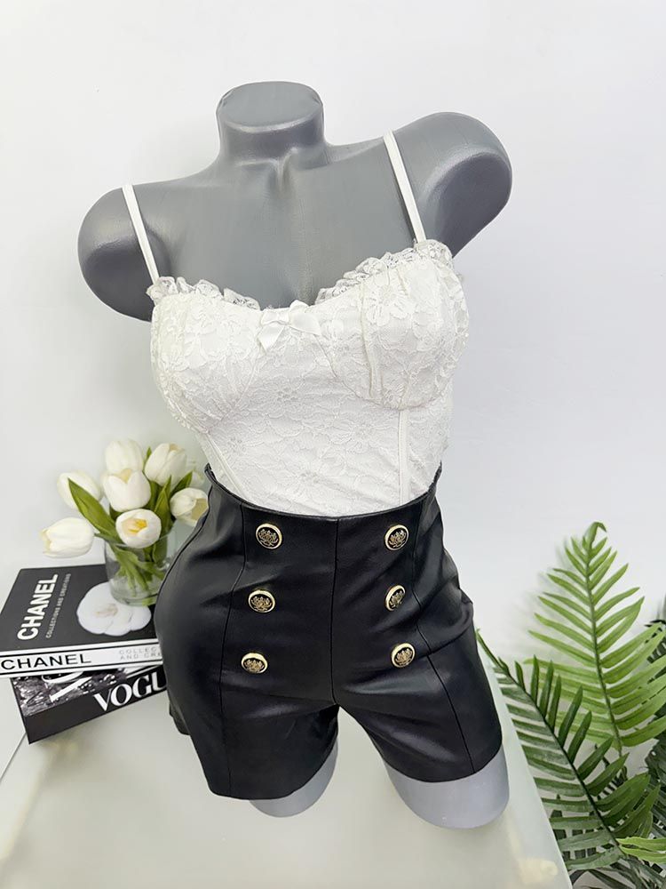 Pantaloni scurti imitatie piele Amisu 32