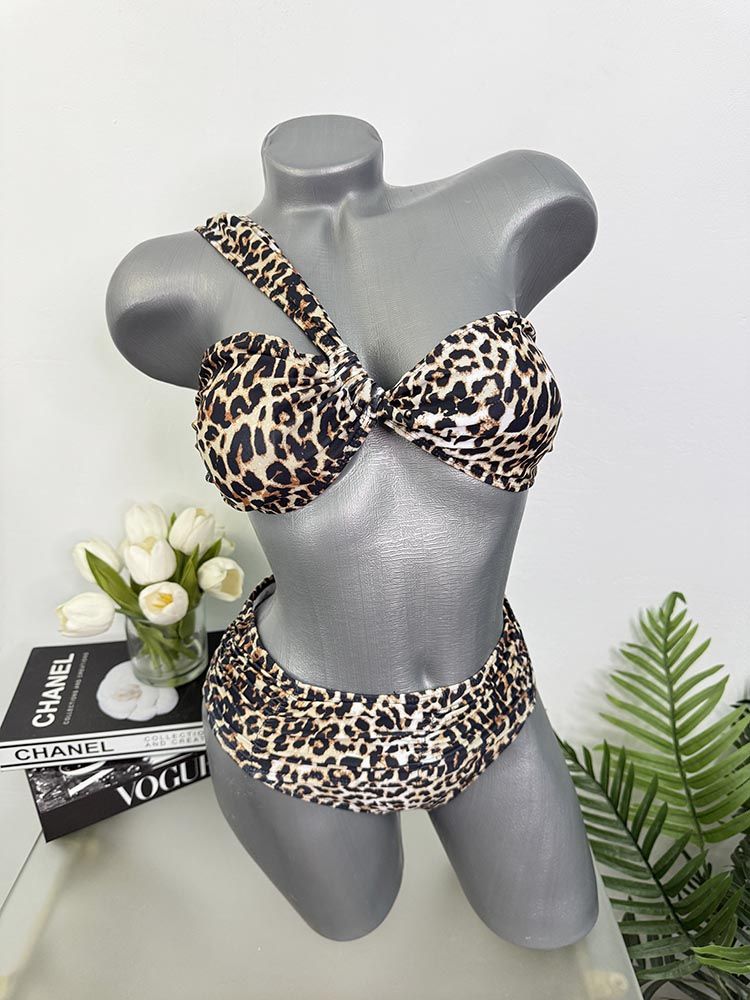 Costum de baie doua piese sutien cu burete Lumina swim S