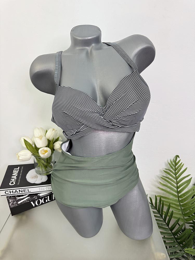Costum de baie intreg sutien cu burete L