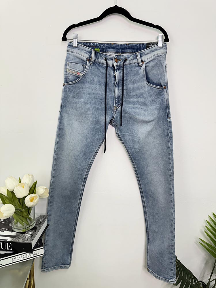 Blugi elastici tapered Diesel 32