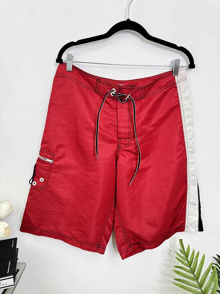 Pantaloni scurti 32