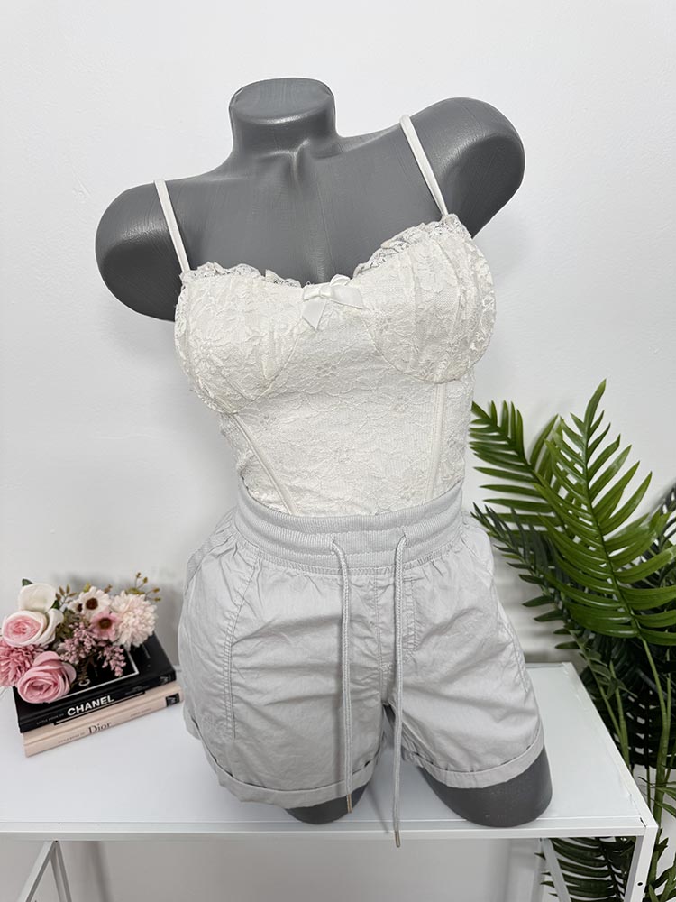 Pantaloni scurti cu snur in talie Everme 38