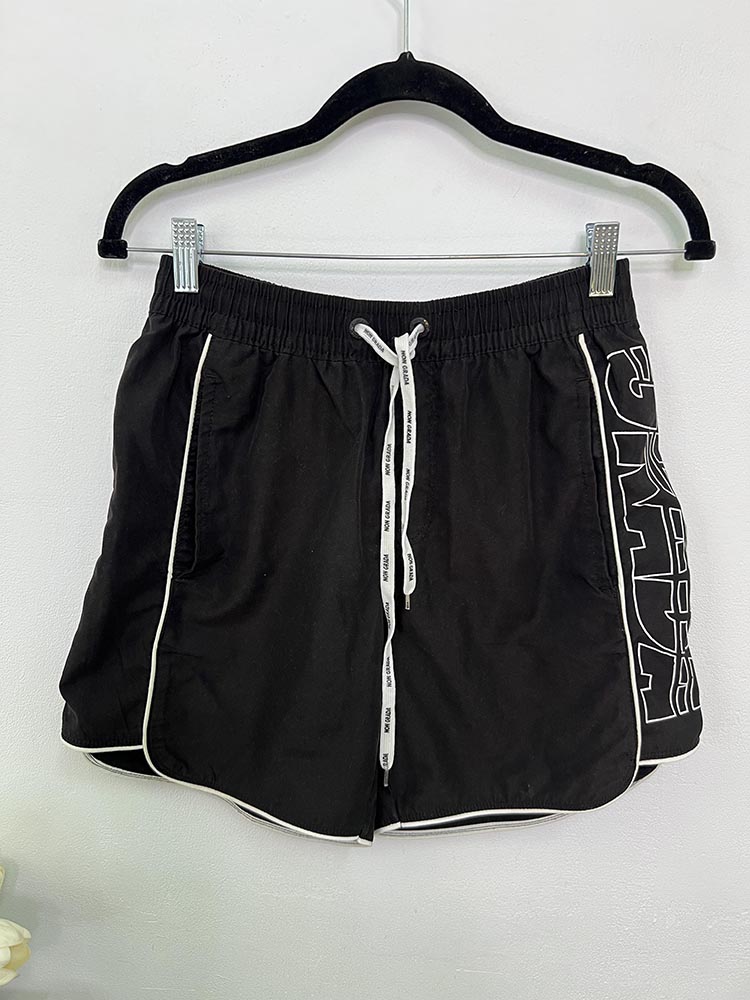 Pantaloni scurti Non Grada S