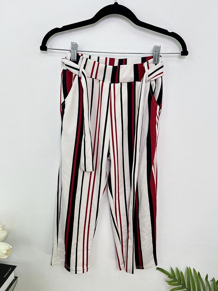 Pantaloni trei sfertiri cu cordon cam S