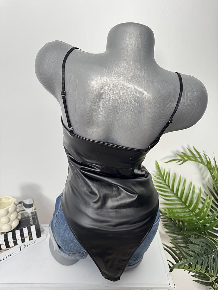 Body deosebit cu burete din piele ecologica Shein M - imagine 2