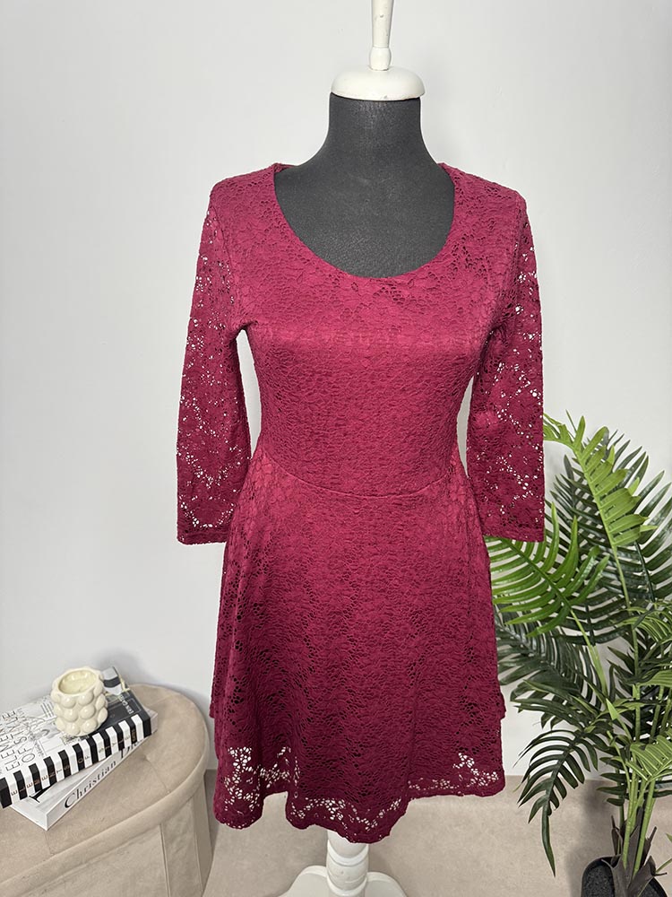 Rochie calitativa din dantela Chicoree S