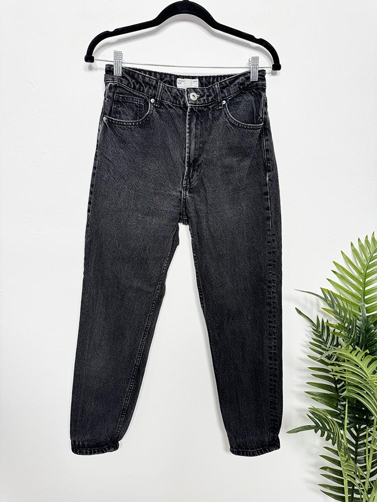 Blugi Bershka 36