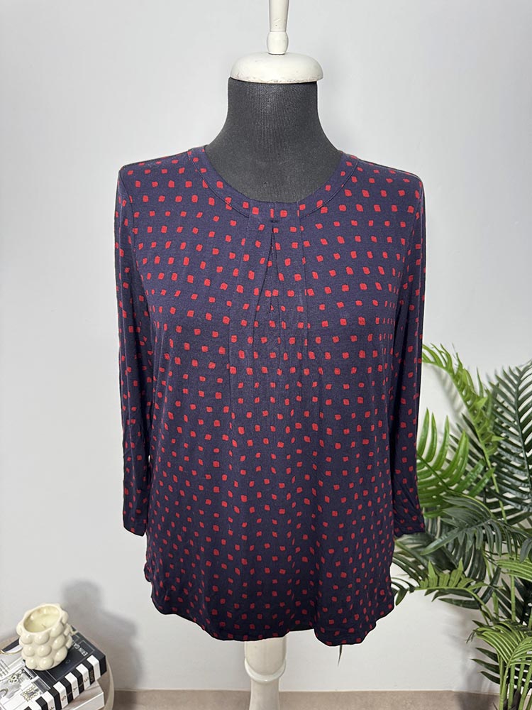 Bluza noua calitativa pret eticheta 55 euro HOBBS M