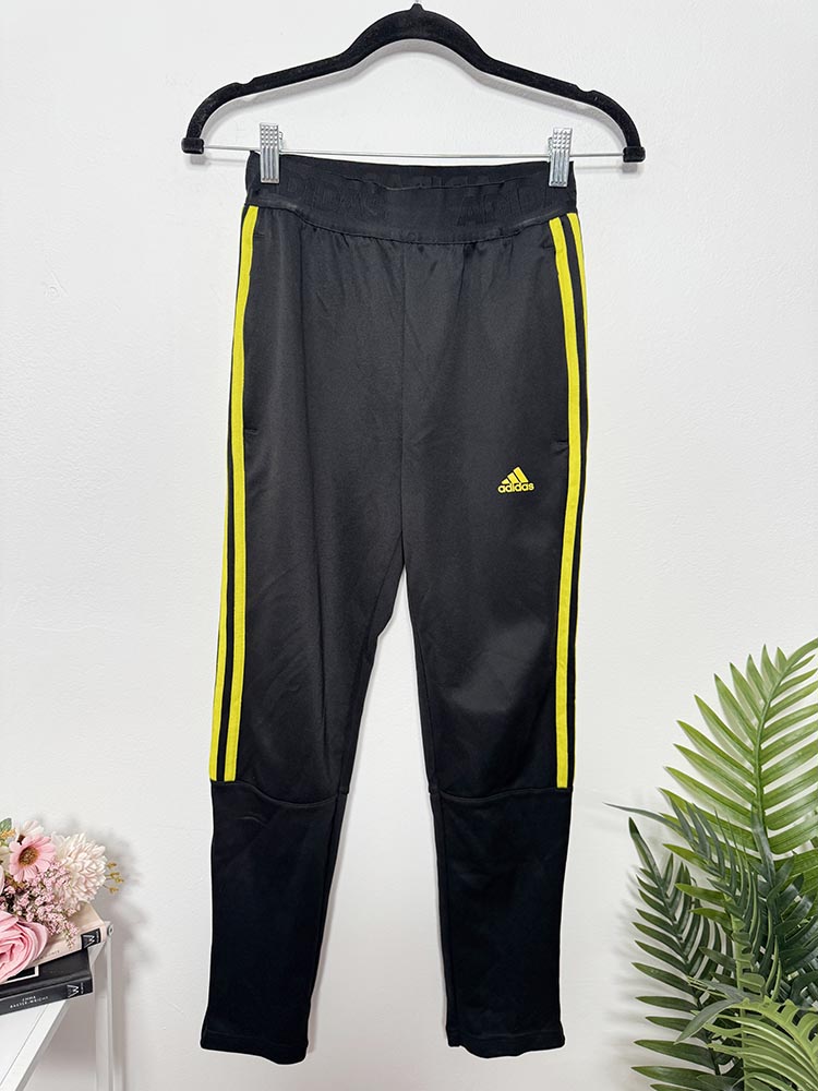 Pantaloni trening Adidas 162