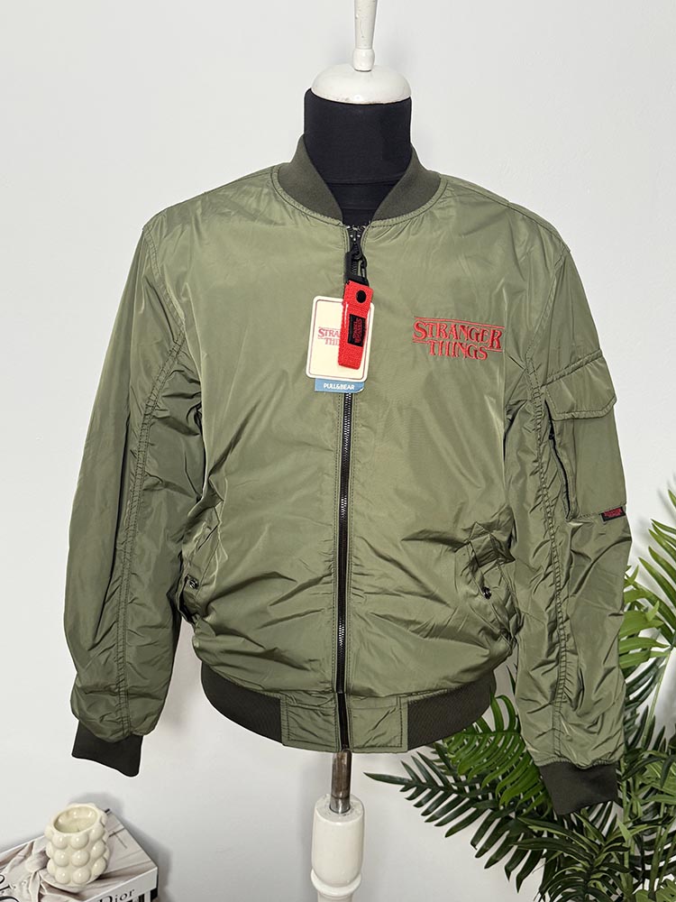 Geaca noua calitativa Pull&Bear/Stranger things L