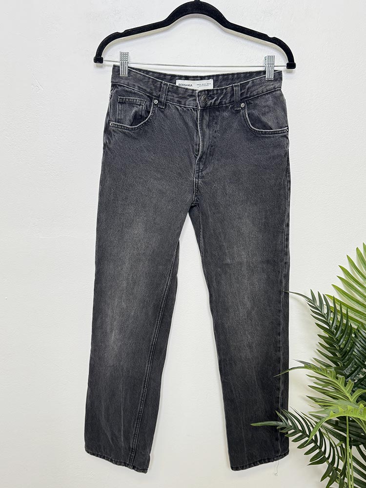 Blugi Bershka 34