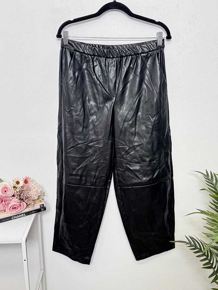 Pantaloni imitatie piele M