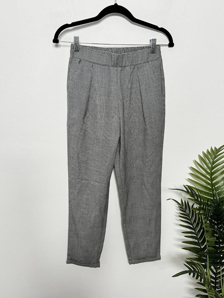 Pantaloni Stradivarius 36