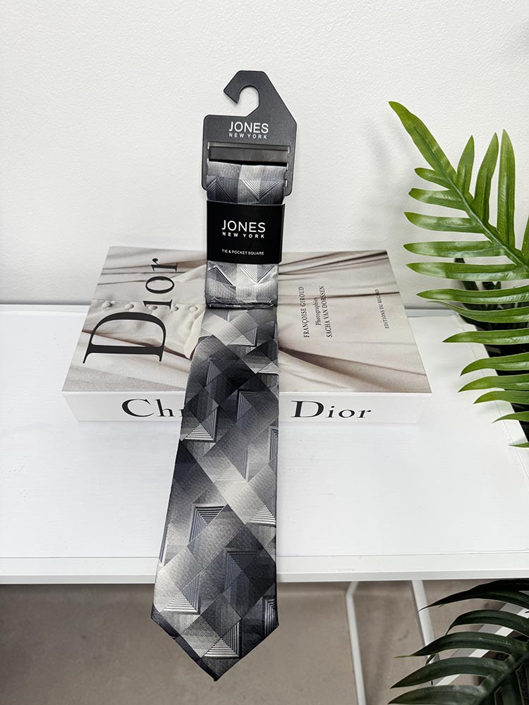 Cravata noua Jones New York
